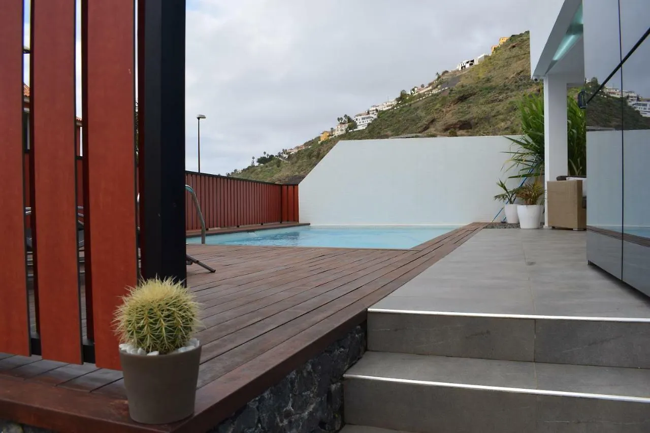 לה אורוטבה Villa Cristal ספרד