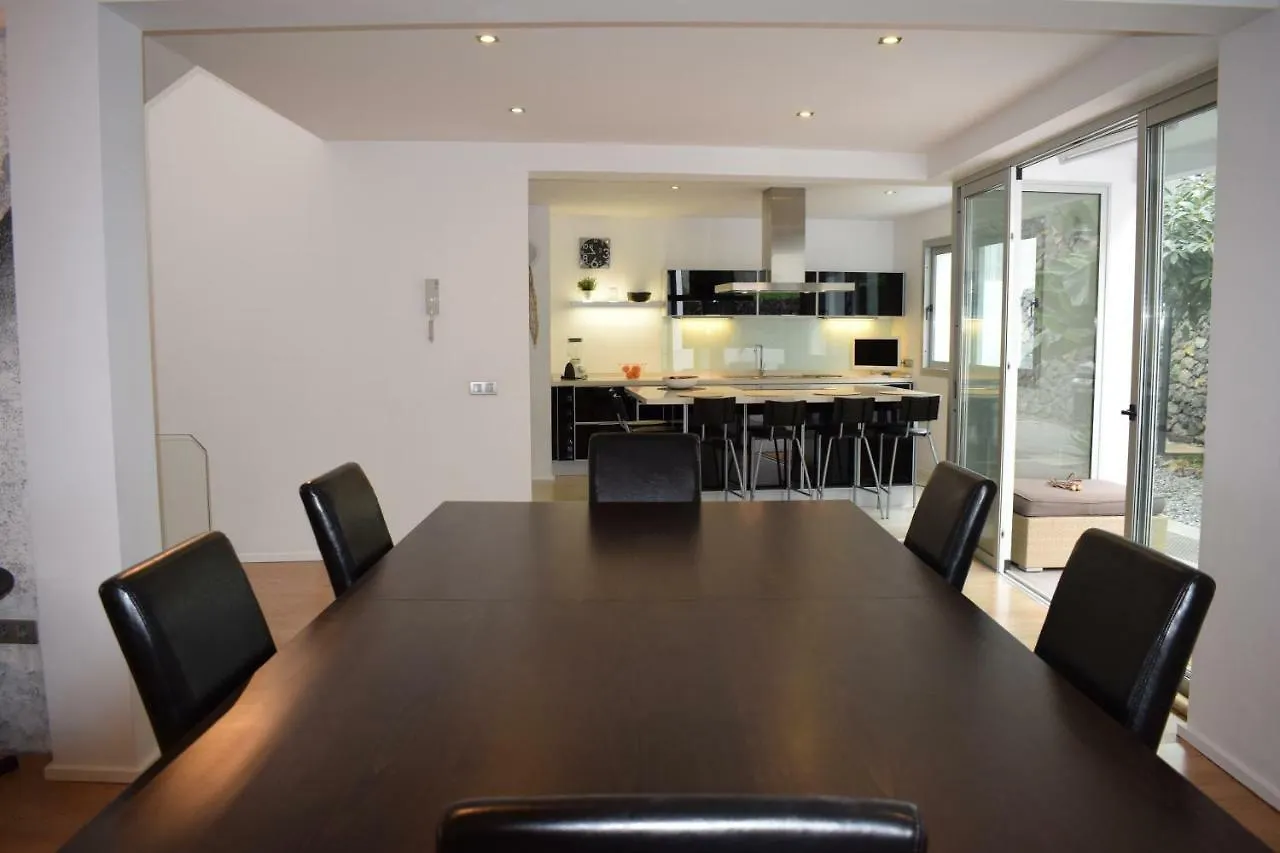 לה אורוטבה Villa Cristal 0*, לה אורוטבה ספרד