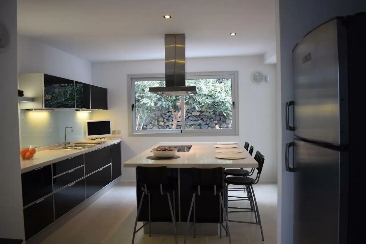 לה אורוטבה Villa Cristal ספרד