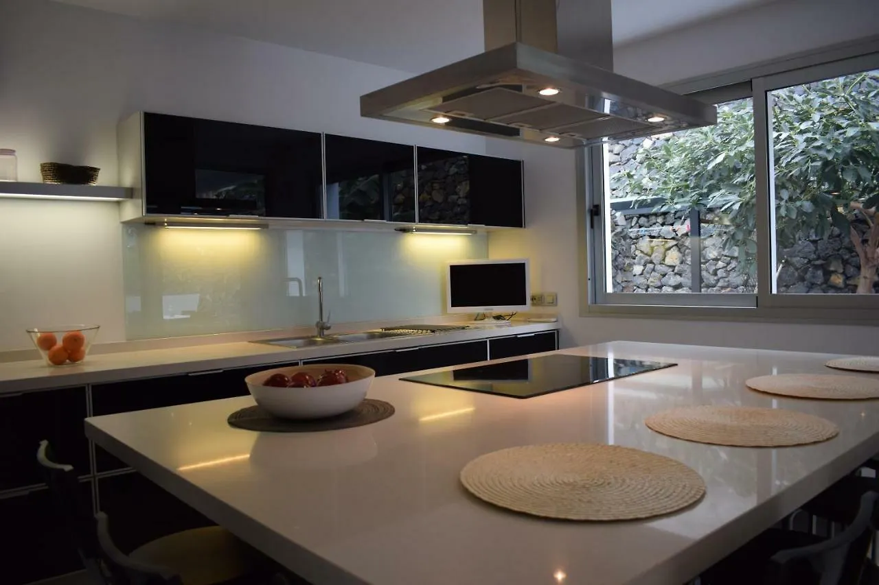 לה אורוטבה Villa Cristal ספרד